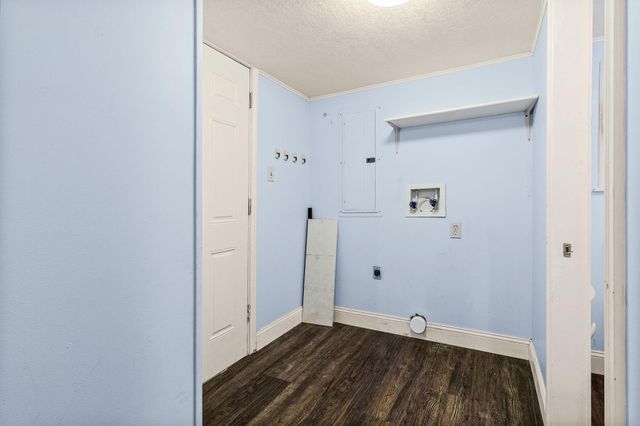 450 River Road, Goodrich, TX 77335