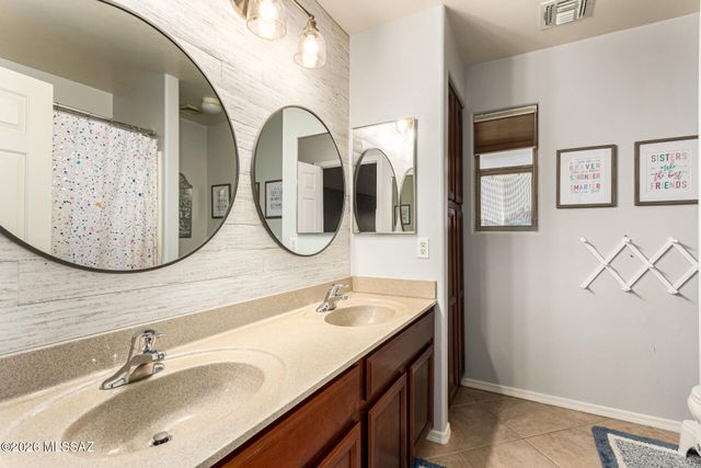 10891 S Distillery Canyon Spring Drive, Vail, AZ 85641