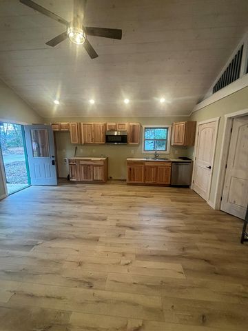 155 Fort Butler Street, Murphy, NC 28906