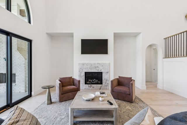 4411 Tea Olive Trail, Midlothian, TX 76065