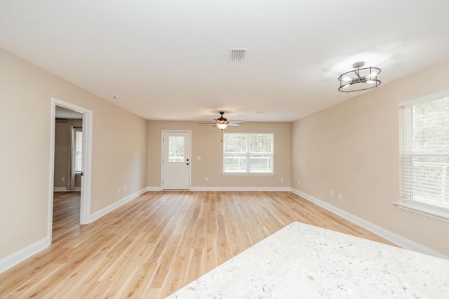 5316 Kervin Road, Crestview, FL 32539