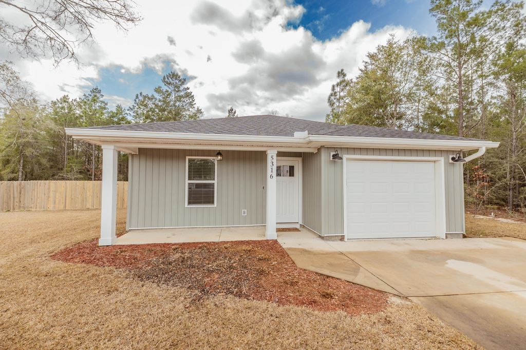 5316 Kervin Road, Crestview, FL 32539