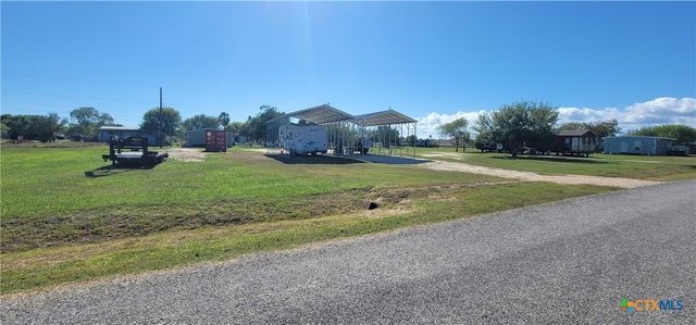 507 W Oakland Avenue, Seadrift, TX 77983