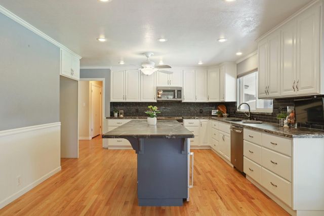 6796 E Woodward Ave, Manteca, CA 95337