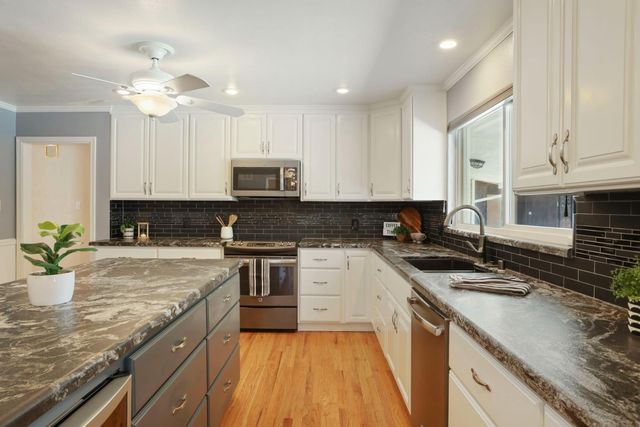 6796 E Woodward Ave, Manteca, CA 95337