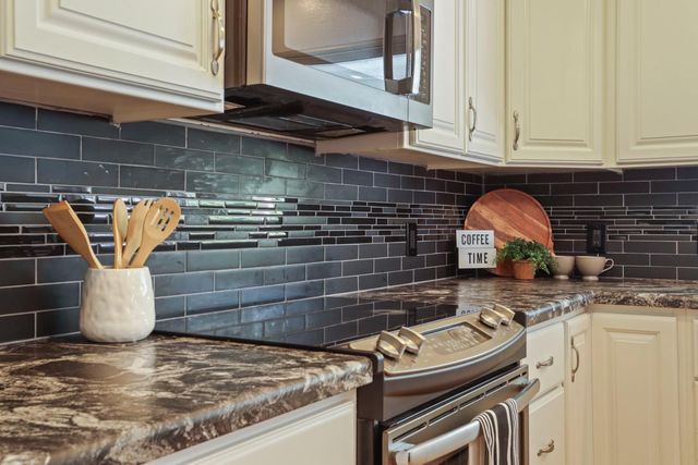 6796 E Woodward Ave, Manteca, CA 95337