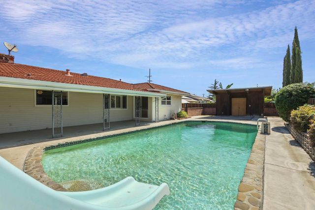 6796 E Woodward Ave, Manteca, CA 95337