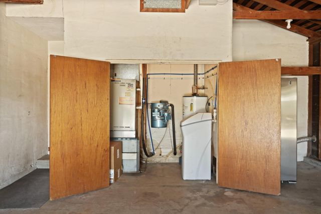 6796 E Woodward Ave, Manteca, CA 95337