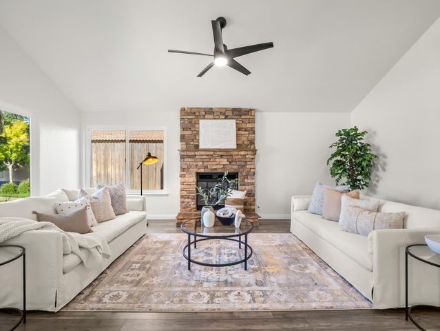 2386 Polson Avenue, Clovis, CA 93611