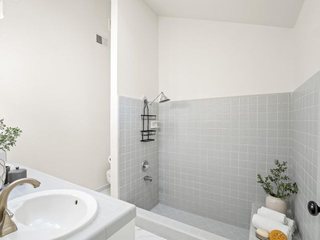 2386 Polson Avenue, Clovis, CA 93611