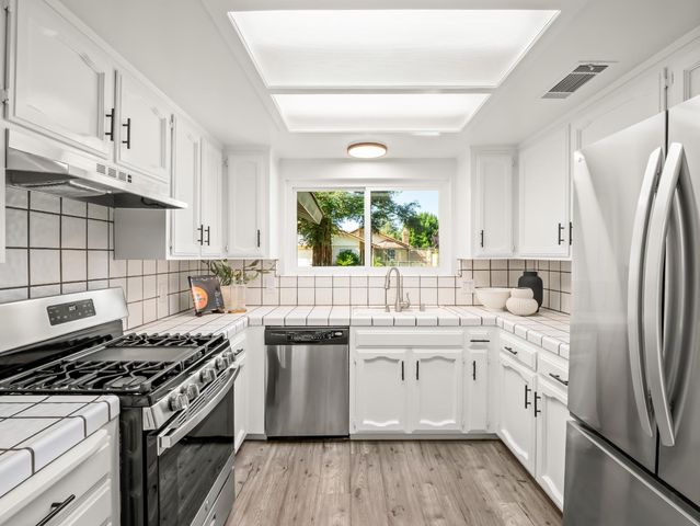 2386 Polson Avenue, Clovis, CA 93611
