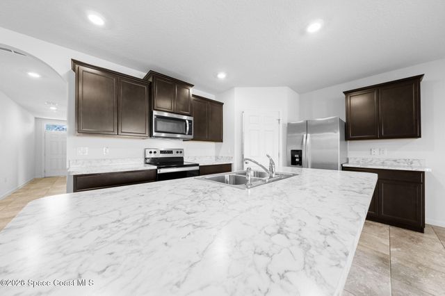 549 Lafayette Street SW, Palm Bay, FL 32908