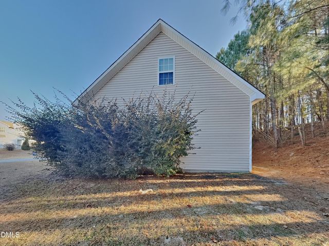 633 Prickly Pear Drive, Fuquay Varina, NC 27526