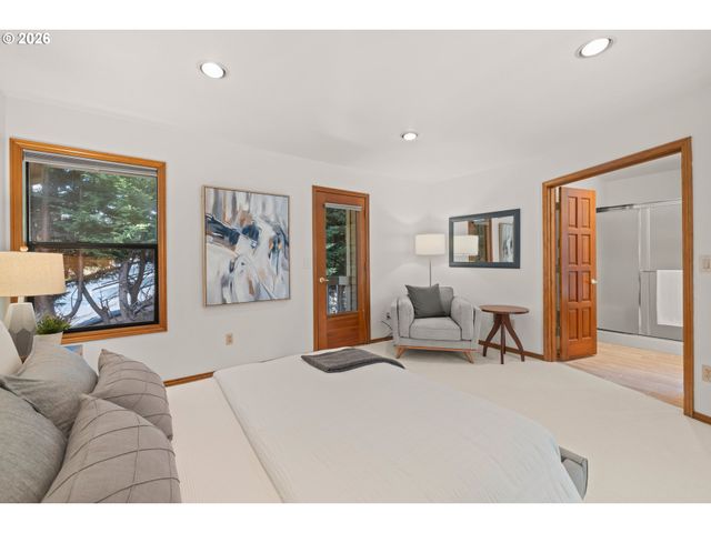 7406 Sw BAYBERRY Dr, Beaverton, OR 97007