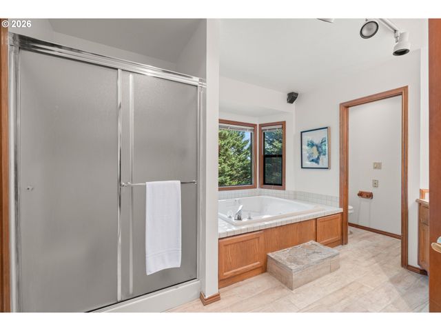 7406 Sw BAYBERRY Dr, Beaverton, OR 97007