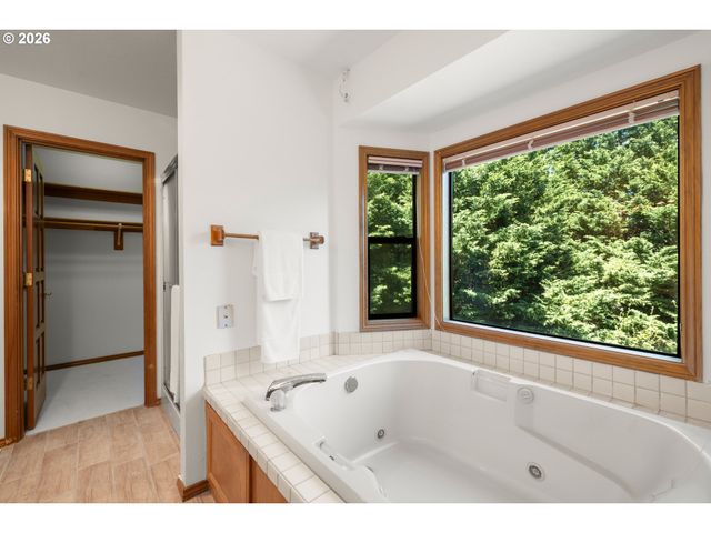 7406 Sw BAYBERRY Dr, Beaverton, OR 97007