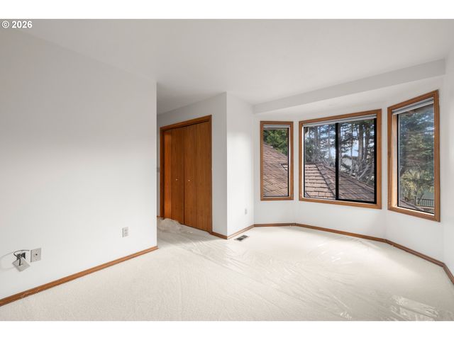 7406 Sw BAYBERRY Dr, Beaverton, OR 97007