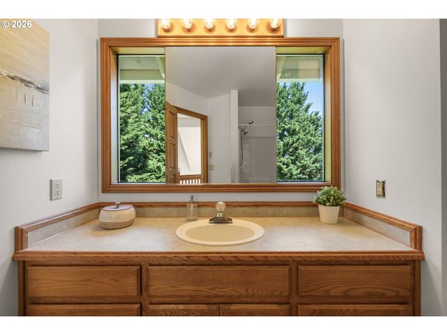 7406 Sw BAYBERRY Dr, Beaverton, OR 97007