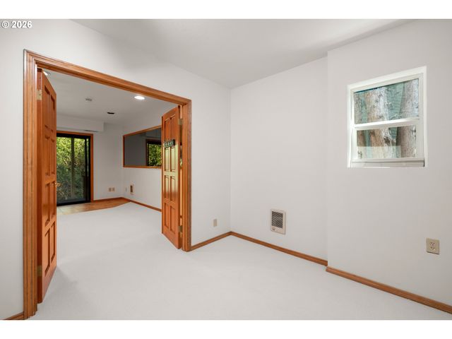 7406 Sw BAYBERRY Dr, Beaverton, OR 97007