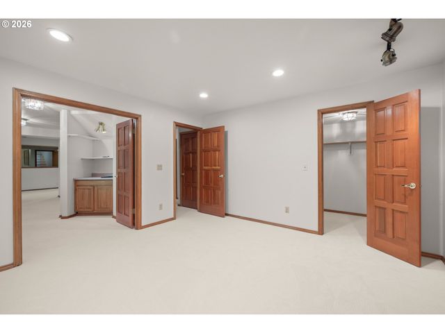 7406 Sw BAYBERRY Dr, Beaverton, OR 97007