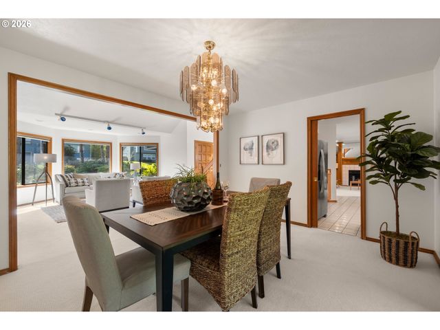 7406 Sw BAYBERRY Dr, Beaverton, OR 97007