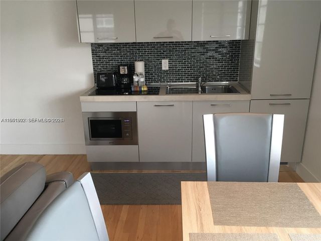 600 15th St 9, Miami Beach, FL 33139