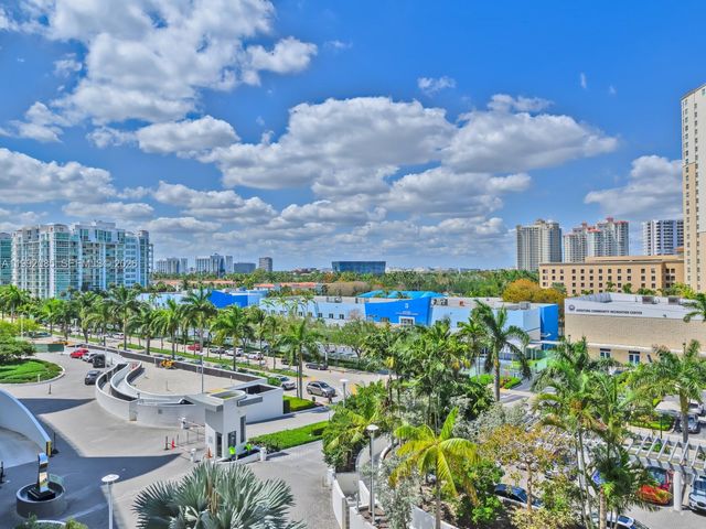 3300 NE 188th Street 511, Aventura, FL 33180
