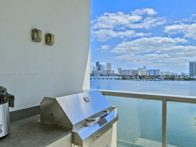3300 NE 188th Street 511, Aventura, FL 33180