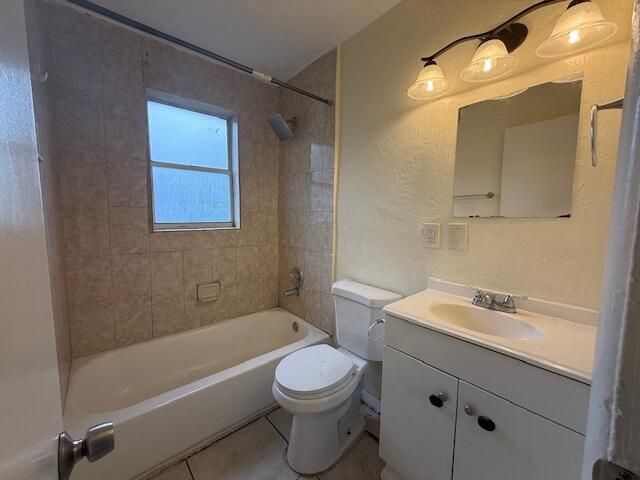 1913 Division Avenue, West Palm Beach, FL 33407