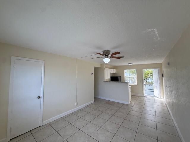 1913 Division Avenue, West Palm Beach, FL 33407