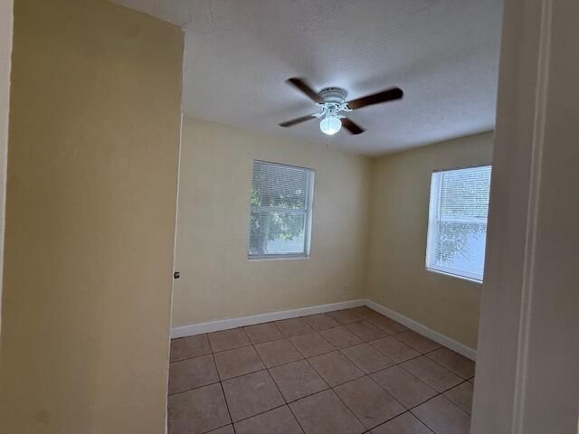 1913 Division Avenue, West Palm Beach, FL 33407