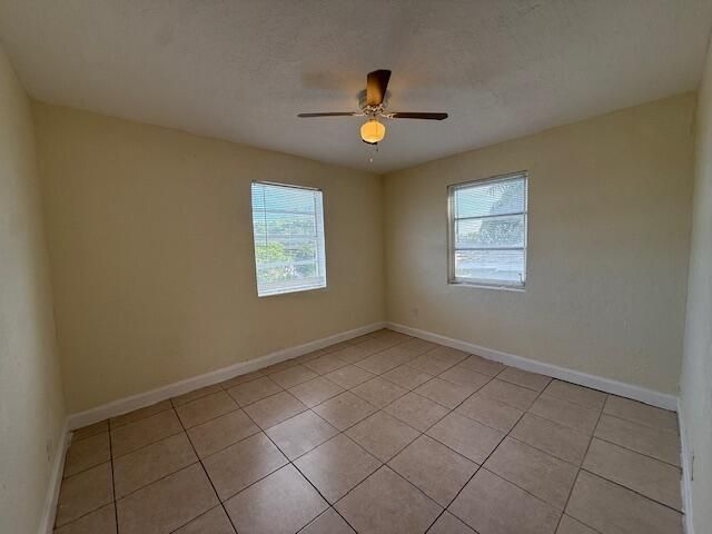 1913 Division Avenue, West Palm Beach, FL 33407