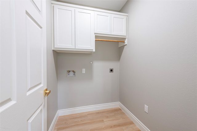 4523 Rose Lane, Fresno, TX 77545