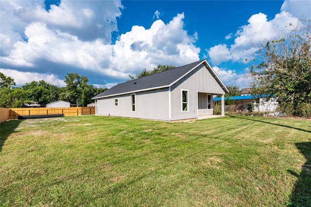 4523 Rose Lane, Fresno, TX 77545