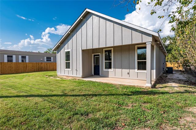 4523 Rose Lane, Fresno, TX 77545