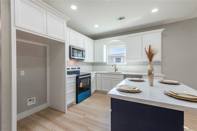 4523 Rose Lane, Fresno, TX 77545