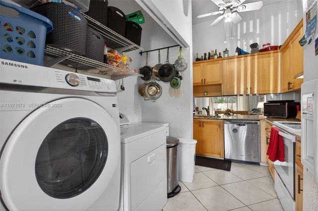 802 NW 79th Ter, Plantation, FL 33324