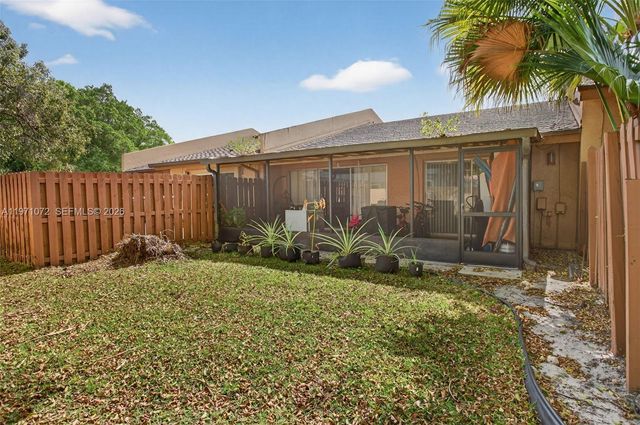 802 NW 79th Ter, Plantation, FL 33324