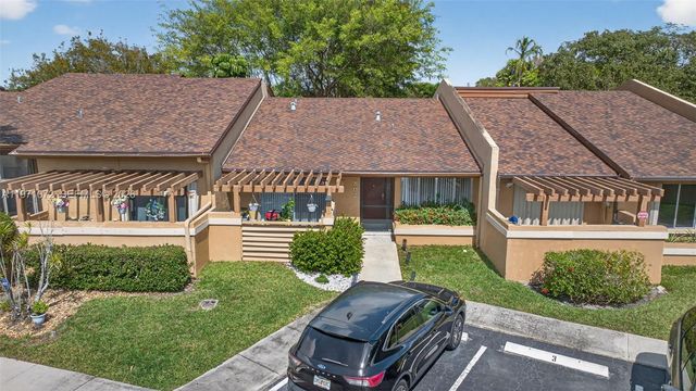 802 NW 79th Ter, Plantation, FL 33324