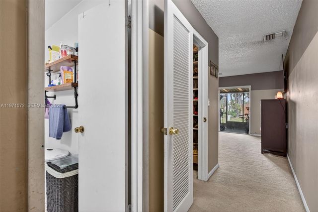 802 NW 79th Ter, Plantation, FL 33324