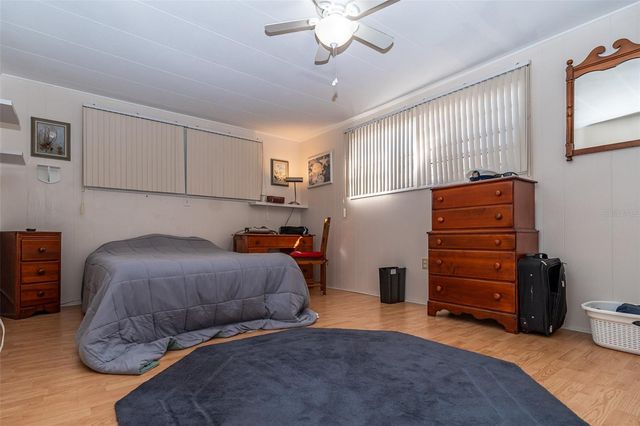 7880 54TH AVENUE N 106, St Petersburg, FL 33709