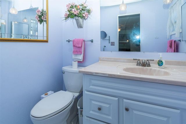 7880 54TH AVENUE N 106, St Petersburg, FL 33709