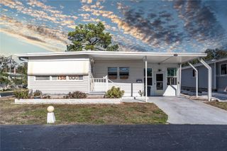 7880 54TH AVENUE N 106, St Petersburg, FL 33709