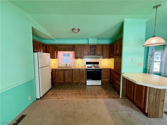 28 Wilpark Drive, Akron, OH 44312
