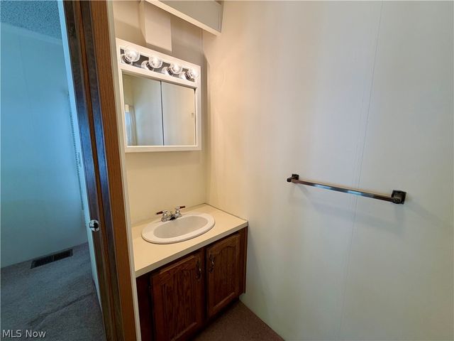 28 Wilpark Drive, Akron, OH 44312