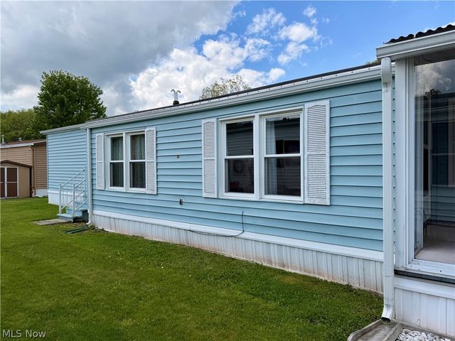 28 Wilpark Drive, Akron, OH 44312