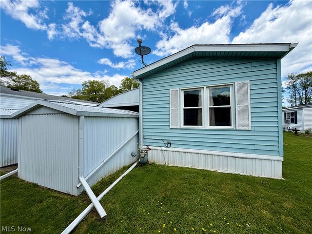 28 Wilpark Drive, Akron, OH 44312