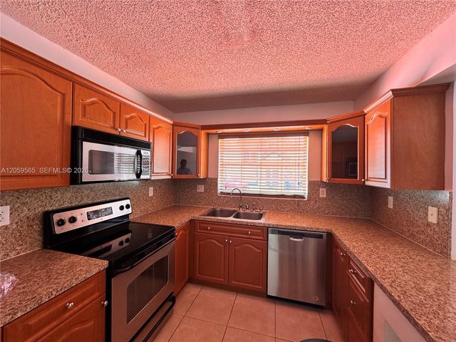 12681 NW 7th Trl -, Miami, FL 33182