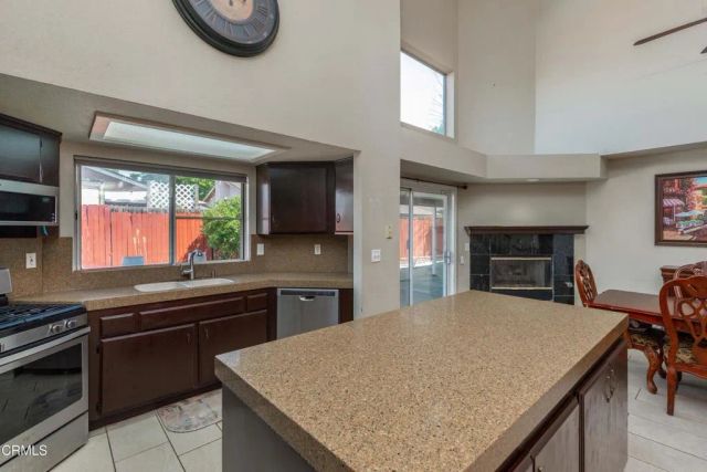 3700 Tracey Court, Bakersfield, CA 93311