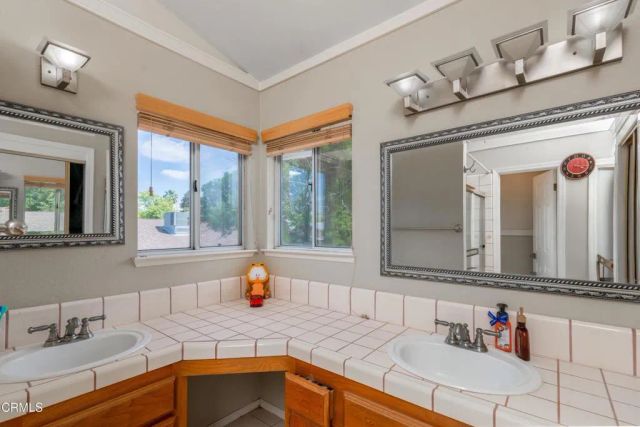 3700 Tracey Court, Bakersfield, CA 93311